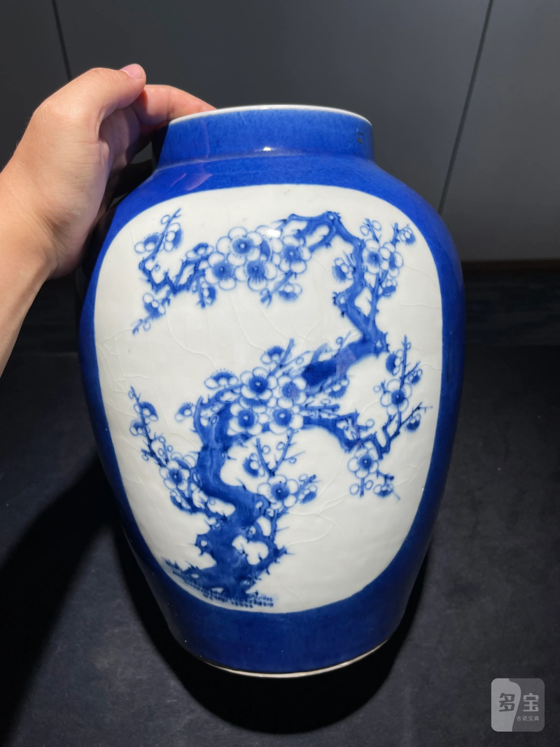 清晚期 洒蓝开光青花山水纹盖罐 - 图2